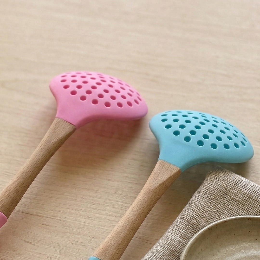 Syso Ergonomic Slotted Silicone Skimmer