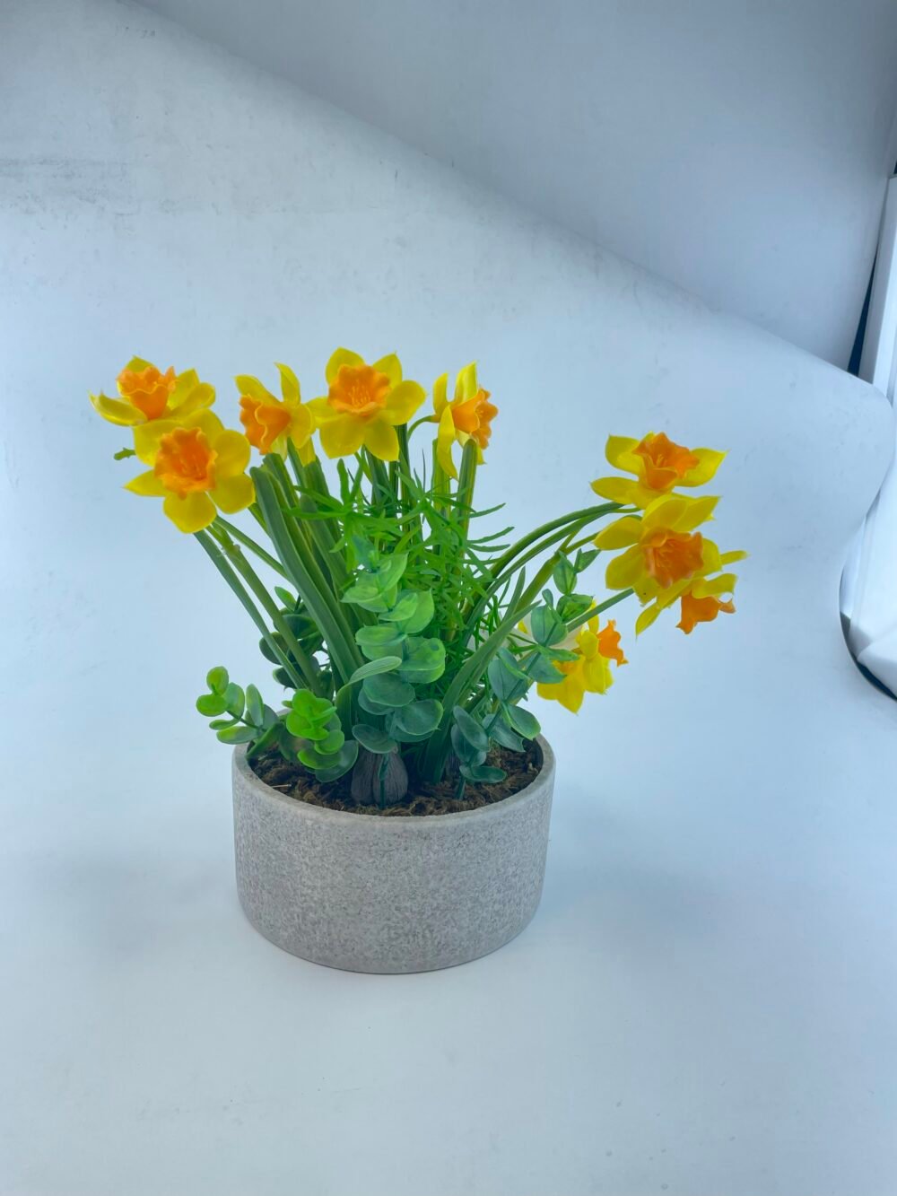 PLASTIC FLOWER WITH POT