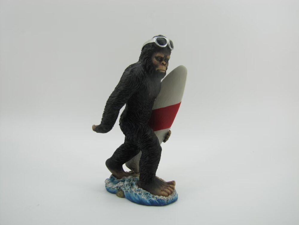 FIGURINE