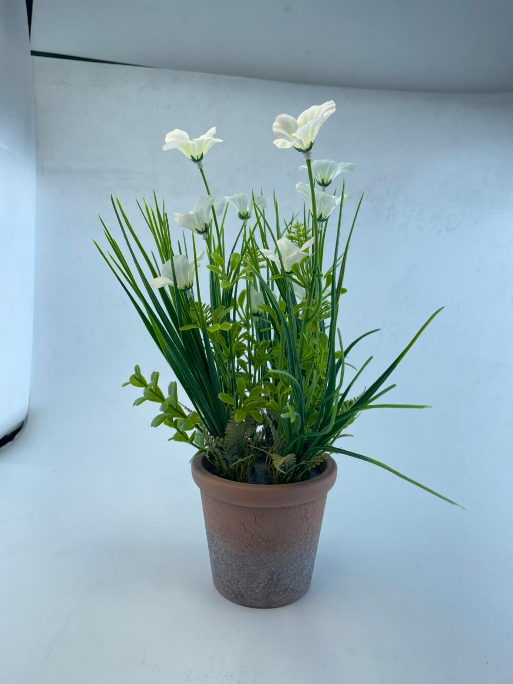 PLASITC FLOWER WITH BRICK-RED PULP POT