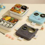 cat-shaped-lunch-box-with-sauce-cup-and-spoon-1