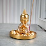 FIGURINE