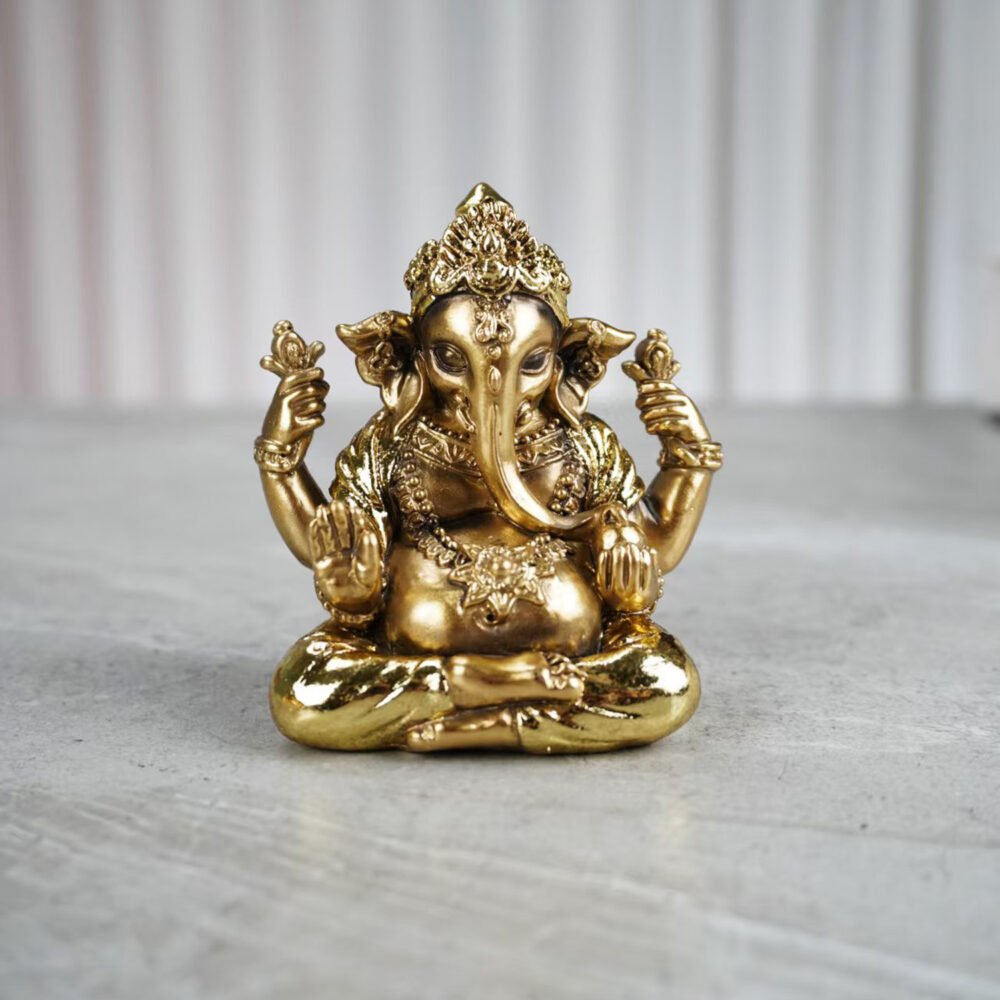 FIGURINE