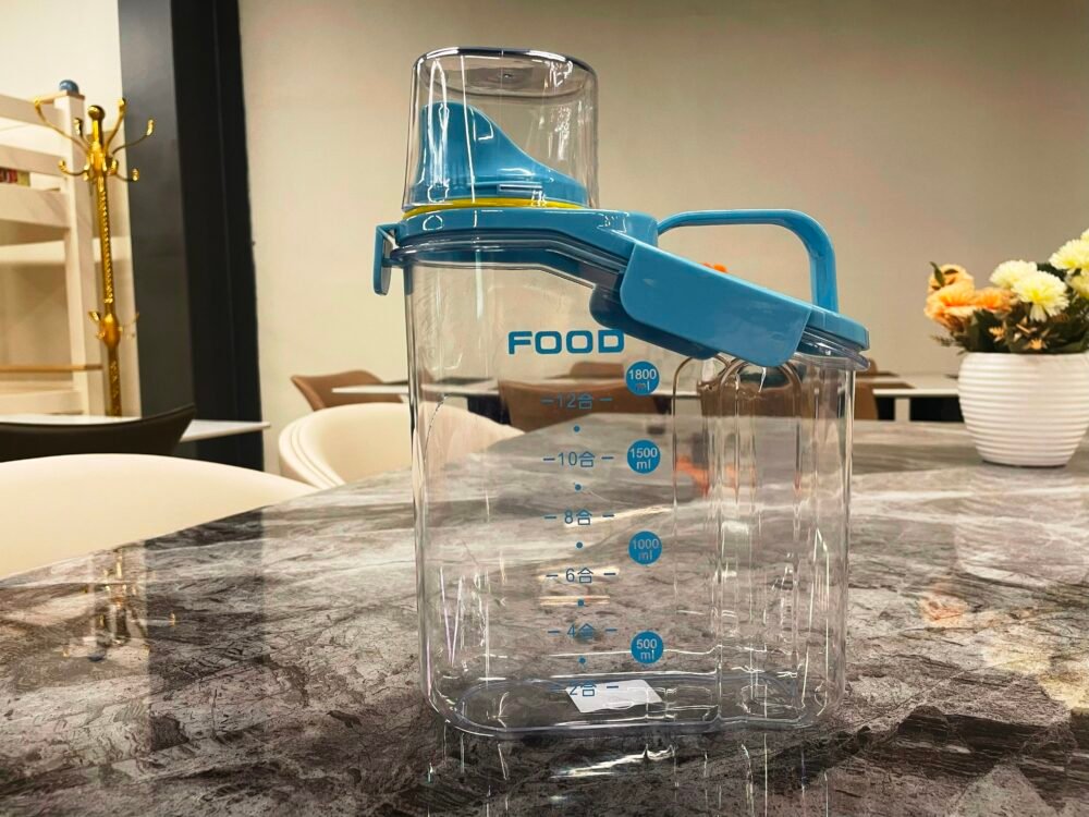 AIRTIGHT KITCHEN STORAGE CONTAINER