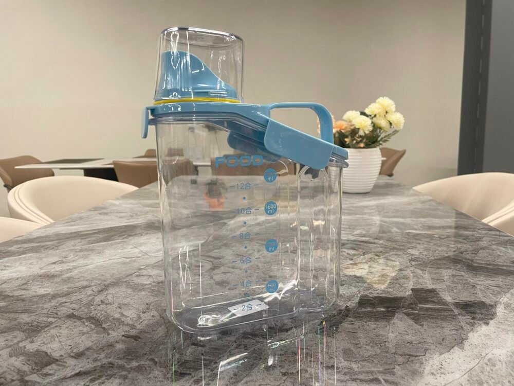 AIRTIGHT KITCHEN STORAGE CONTAINER