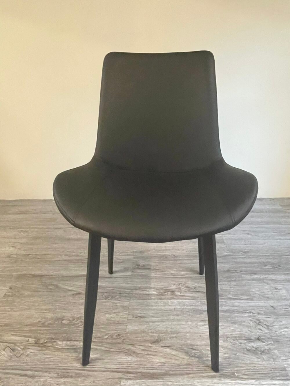 BLACK-CHAIR