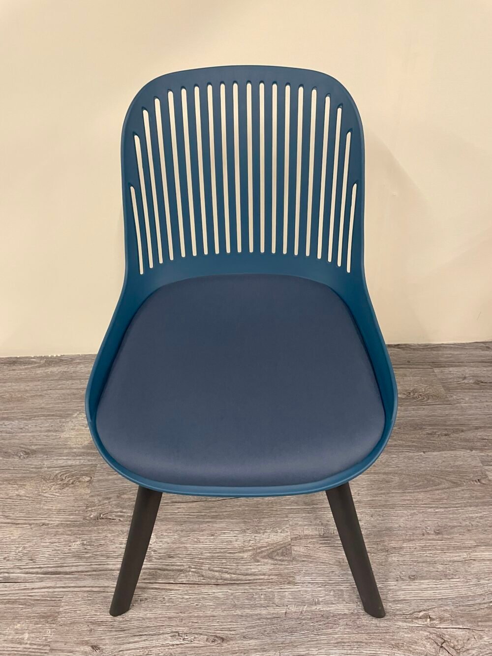 CHAIR FURNISO