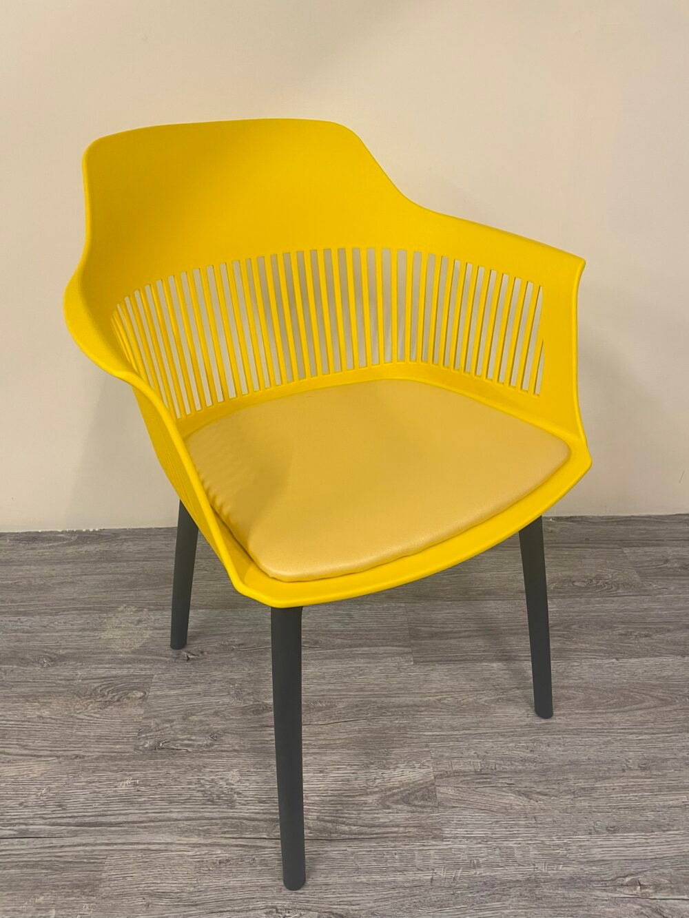 CHAIR FURNISO