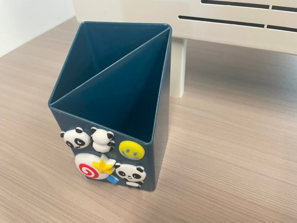 DESK ORGANIZER