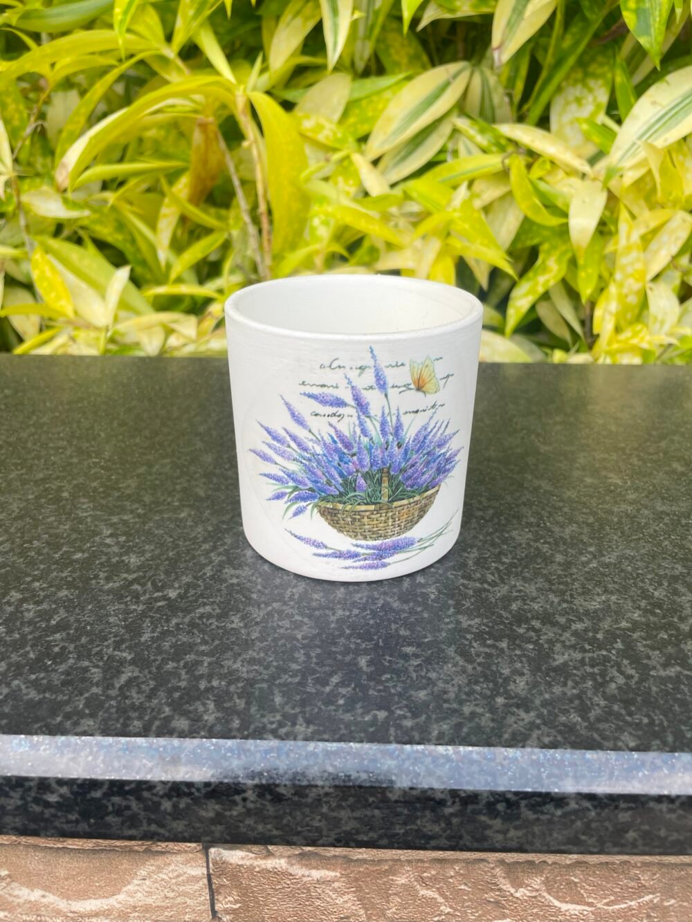 FLOWER POT