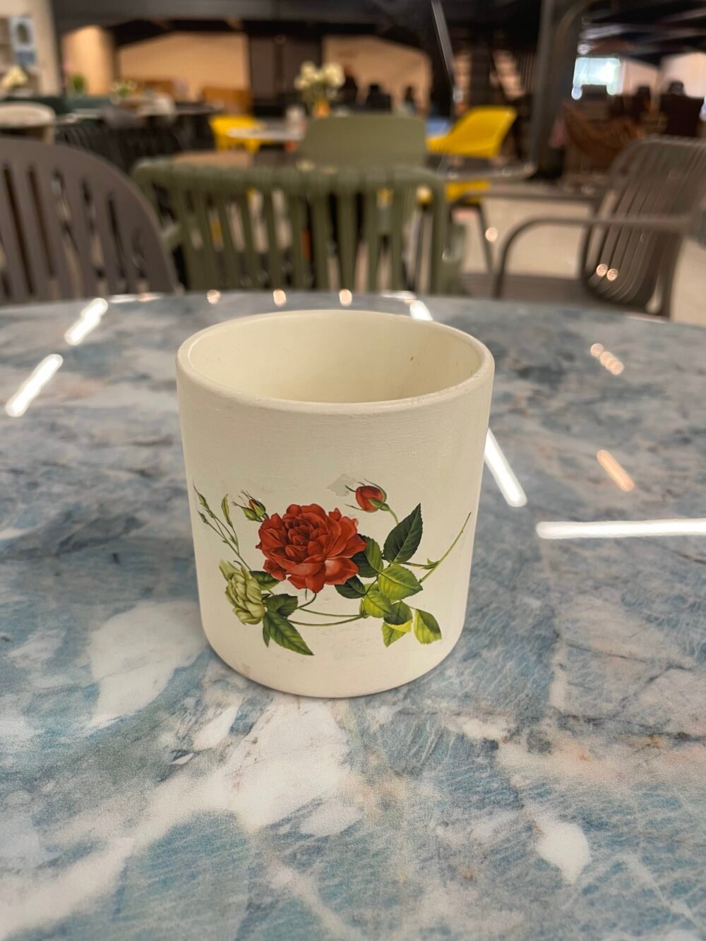 FLOWER POT
