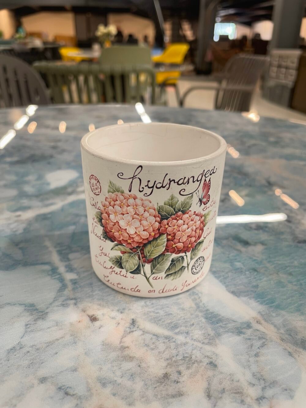 FLOWER POT