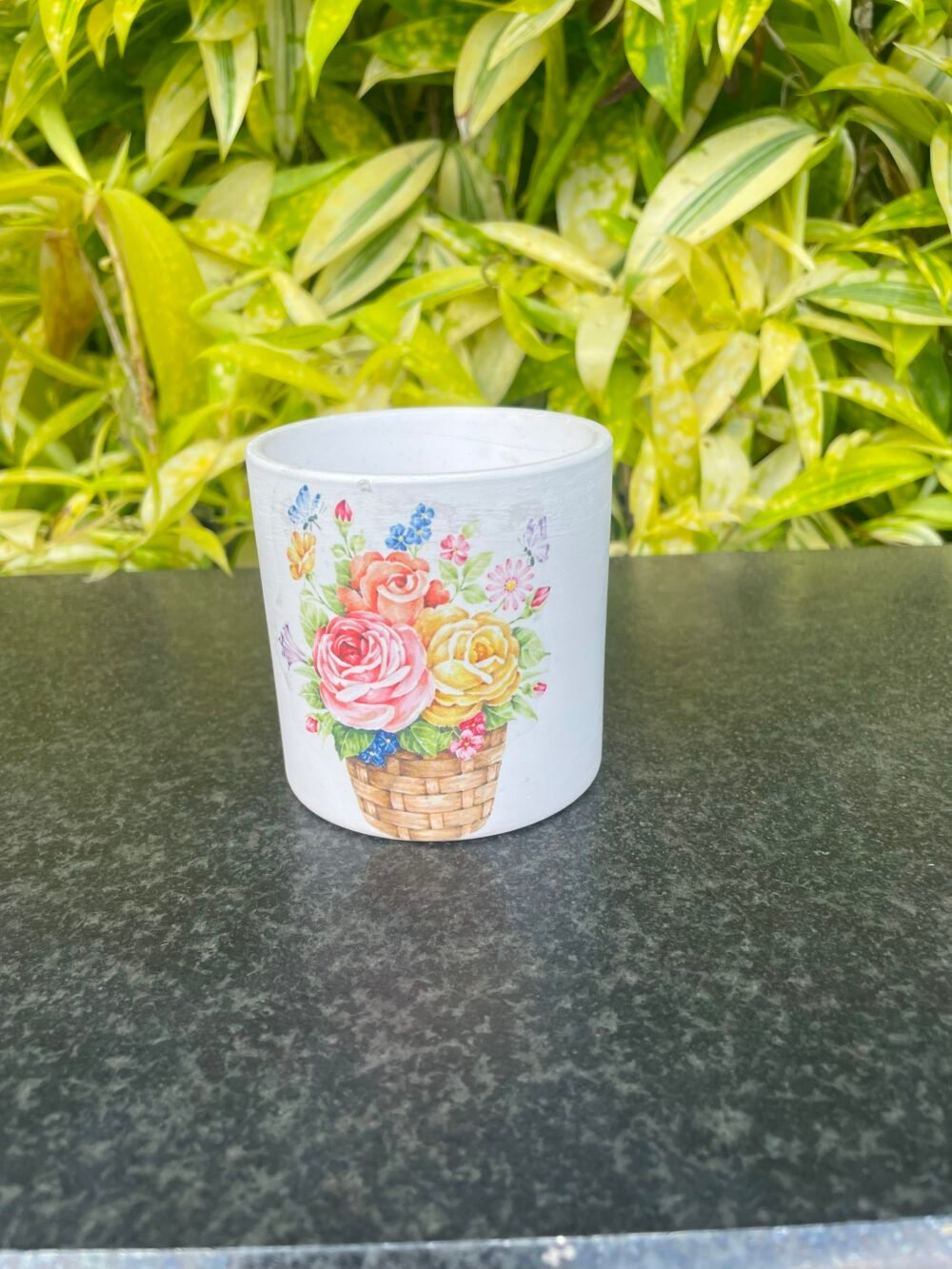 FLOWER POT