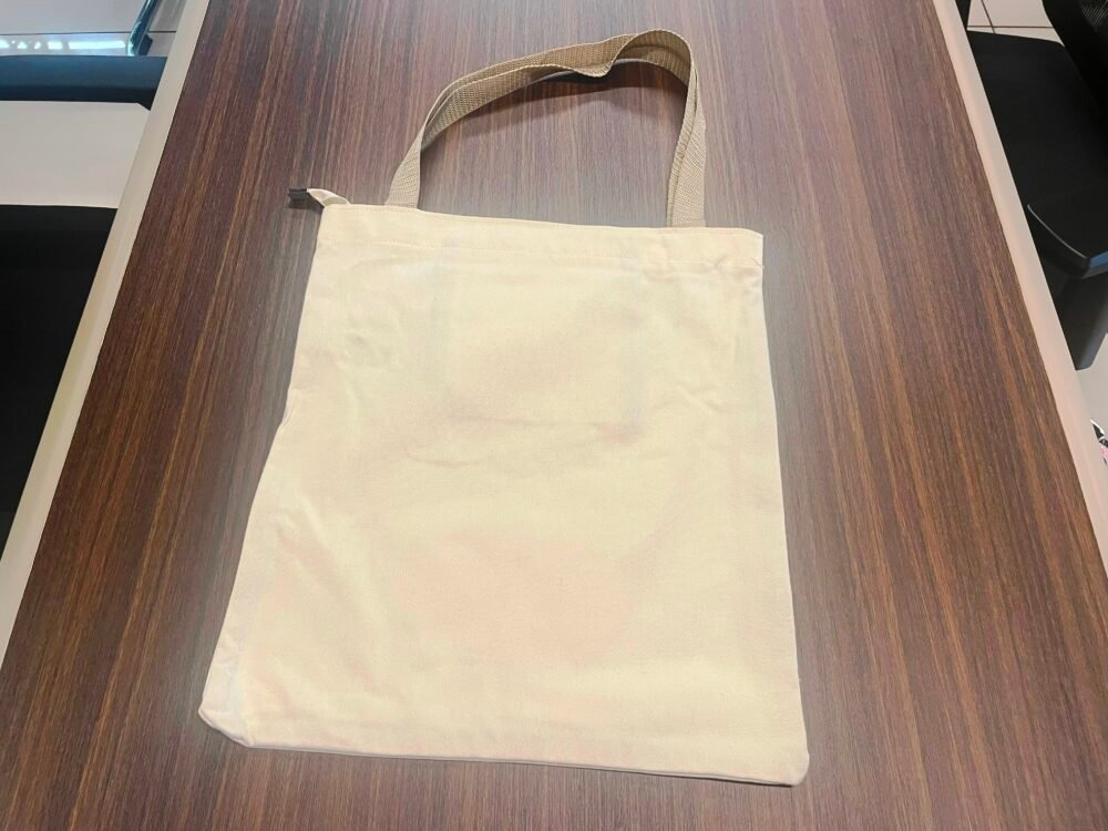 TOTE WHITE WITH POCKETS