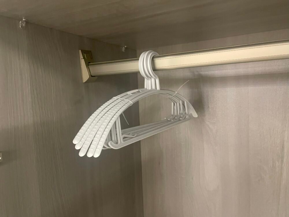 WIDE SHOULDER HANGER, 5PCSSET GREY