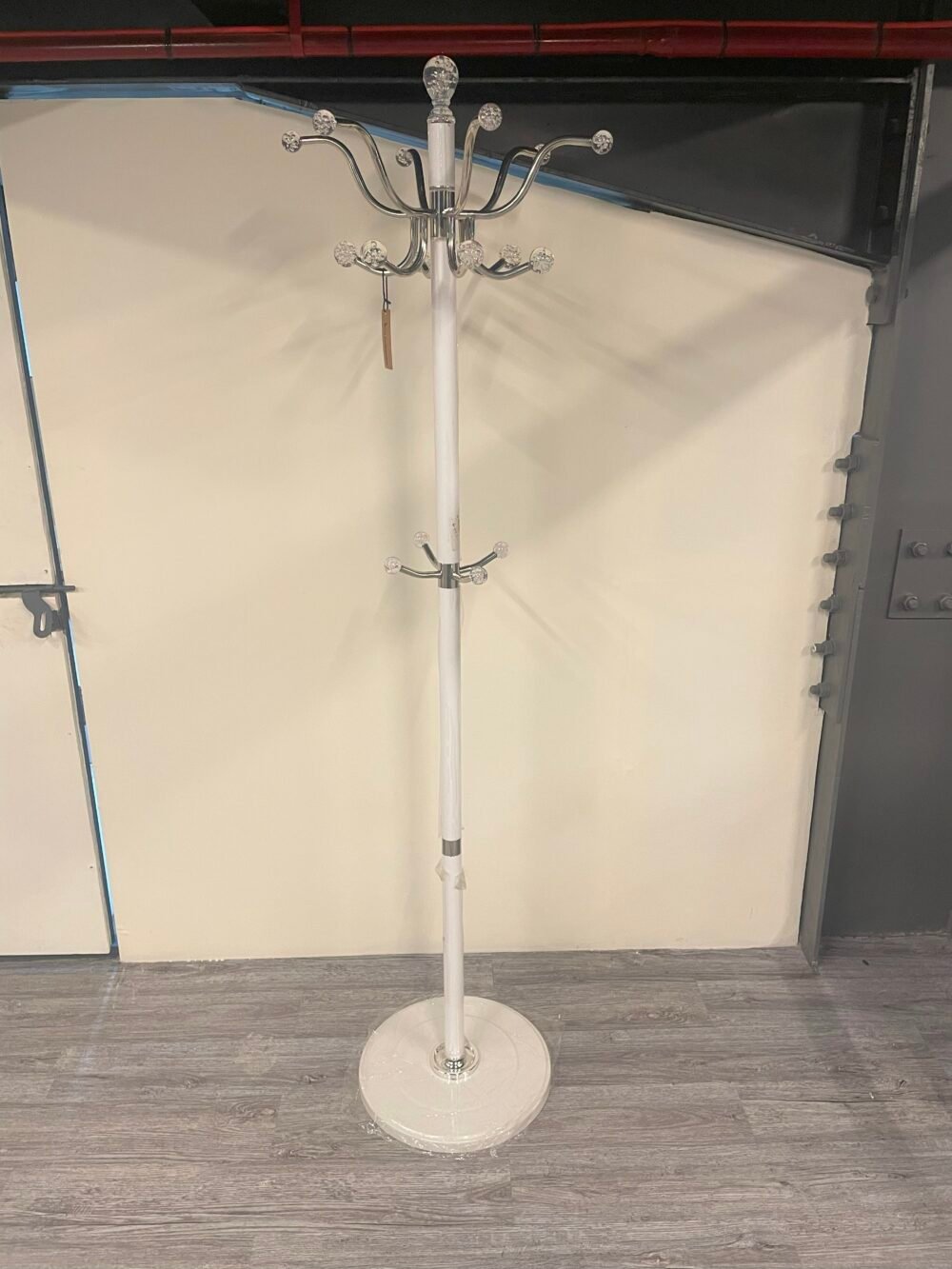 STANDING COAT RACK WHITE