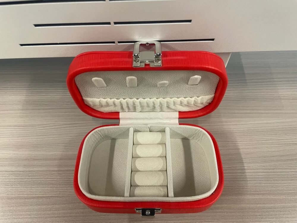 JEWELRY ORGANIZER