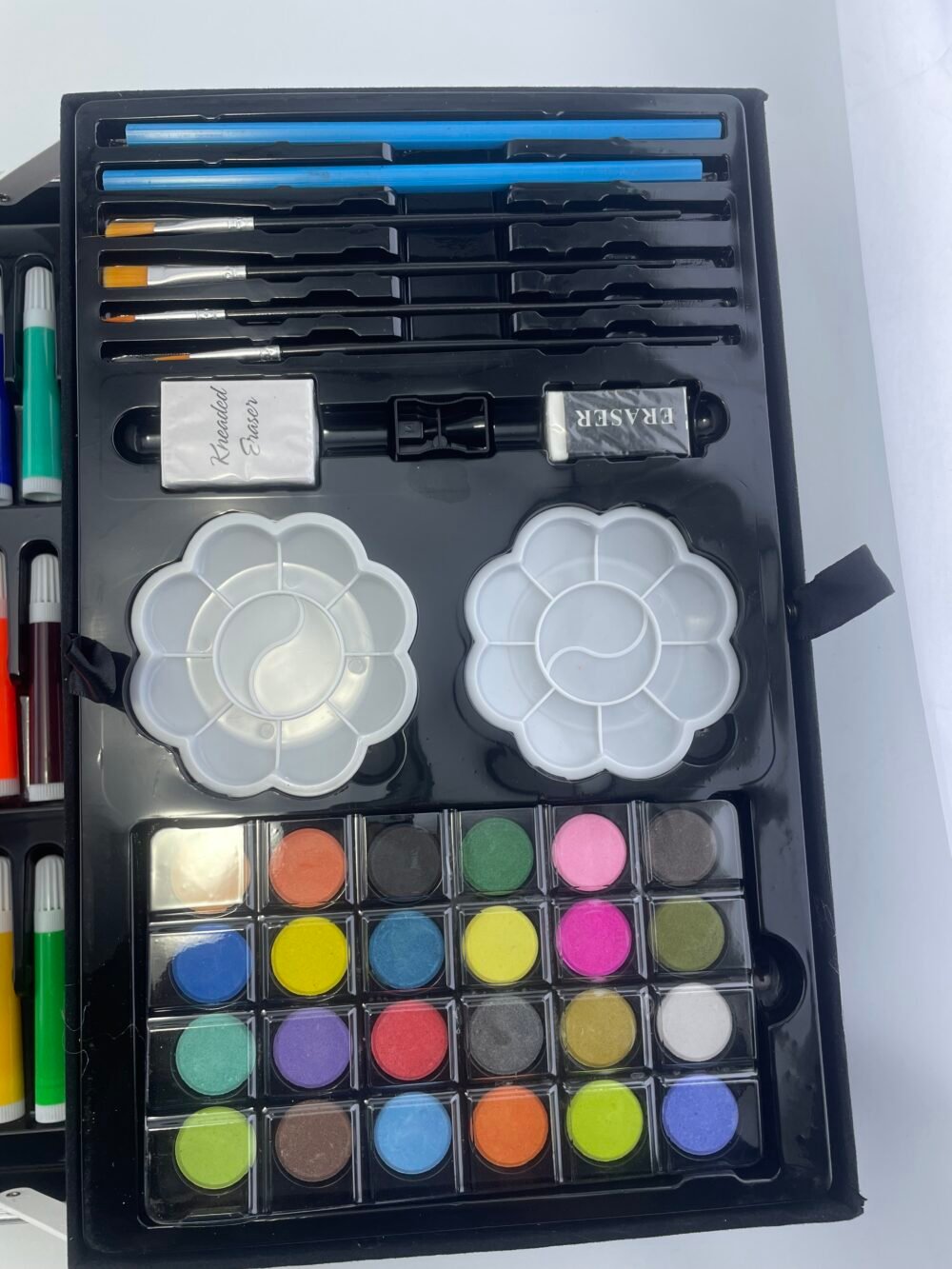 COLORING KIT
