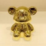 FIGURINE